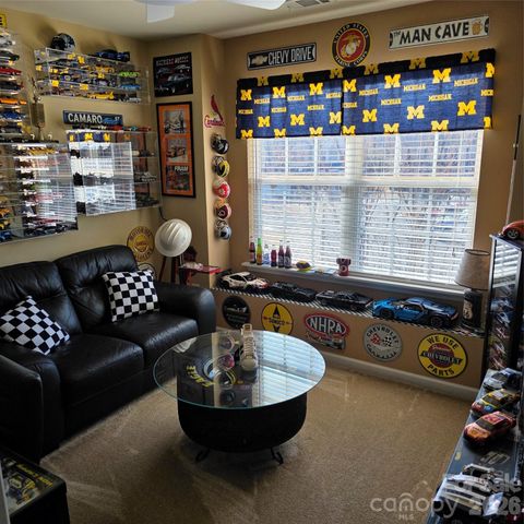 150 Clydesdale Court 6232, Matthews, NC 28104