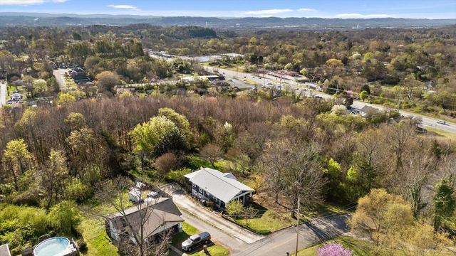 4200 Crestview Drive, Chattanooga, TN 37415