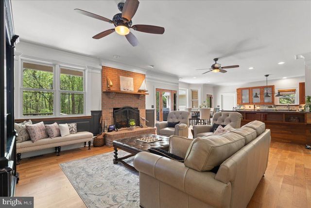 7847 N FLINT HILL RD, Owings, MD 20736