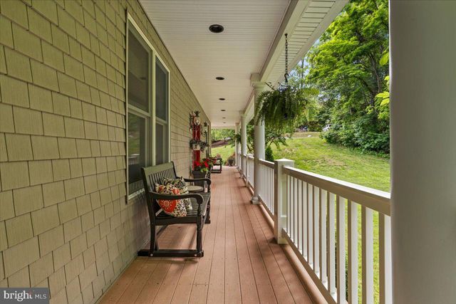 7847 N FLINT HILL RD, Owings, MD 20736