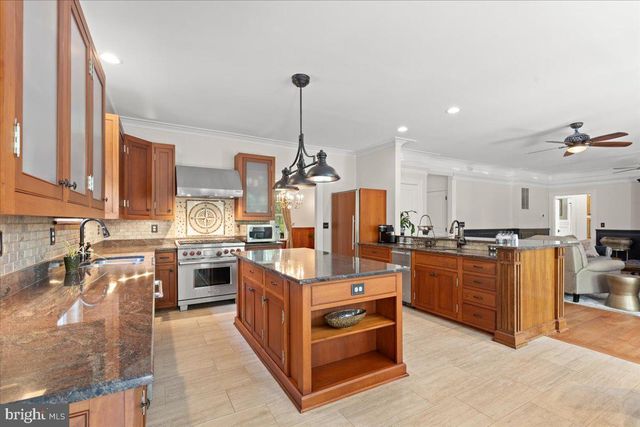 7847 N FLINT HILL RD, Owings, MD 20736