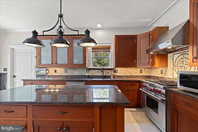 7847 N FLINT HILL RD, Owings, MD 20736