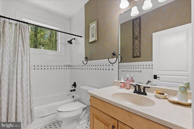 7847 N FLINT HILL RD, Owings, MD 20736