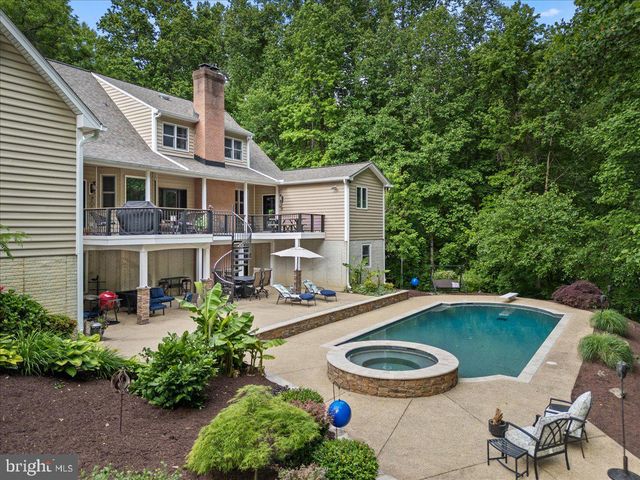 7847 N FLINT HILL RD, Owings, MD 20736
