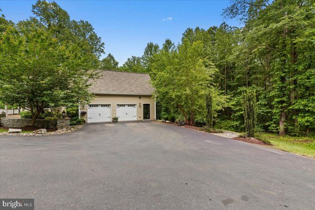 7847 N FLINT HILL RD, Owings, MD 20736