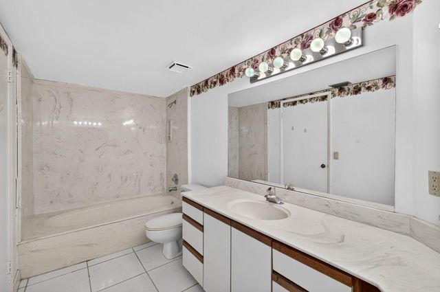 9844 Boca Gardens Circle N A, Boca Raton, FL 33496