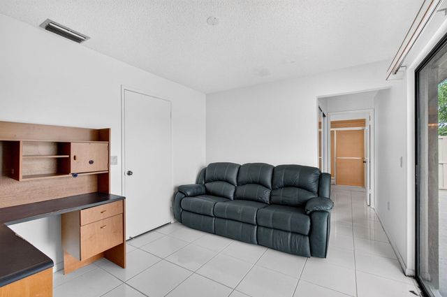 9844 Boca Gardens Circle N A, Boca Raton, FL 33496