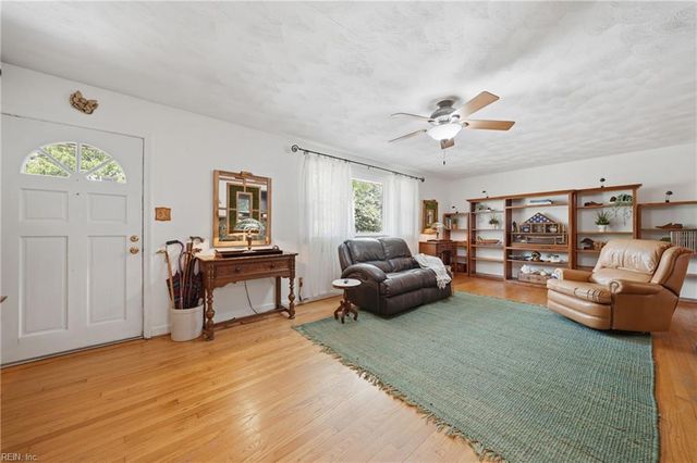 103 Ashley RD, Chesapeake, VA 23322