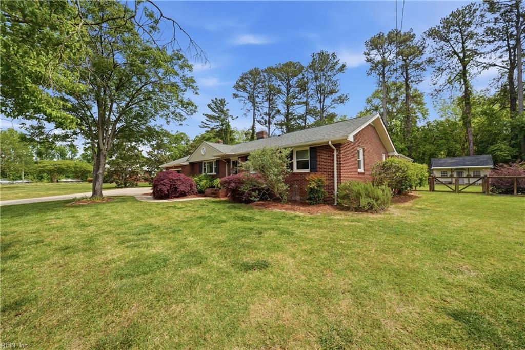 103 Ashley RD, Chesapeake, VA 23322