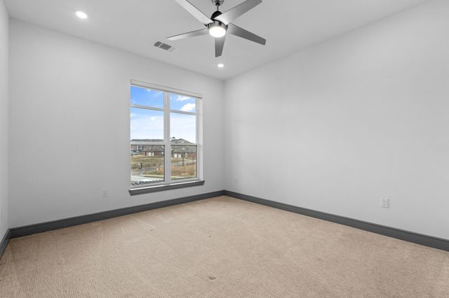 2700 Old Denton Road 2204, Carrollton, TX 75007