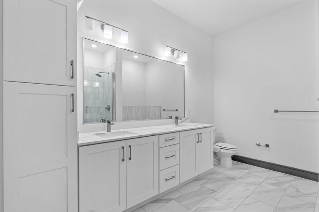 2700 Old Denton Road 2204, Carrollton, TX 75007