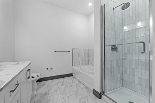 2700 Old Denton Road 2204, Carrollton, TX 75007