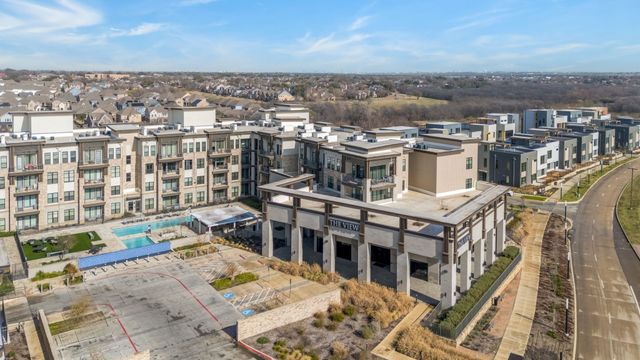 2700 Old Denton Road 2204, Carrollton, TX 75007