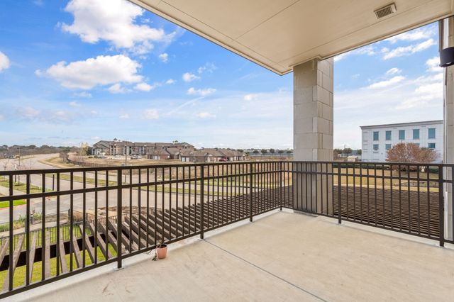 2700 Old Denton Road 2204, Carrollton, TX 75007