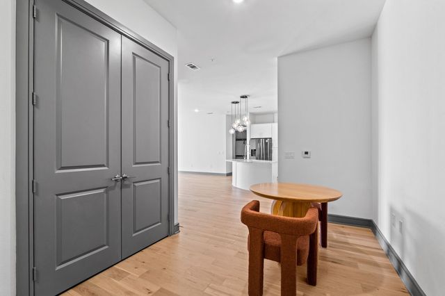 2700 Old Denton Road 2204, Carrollton, TX 75007