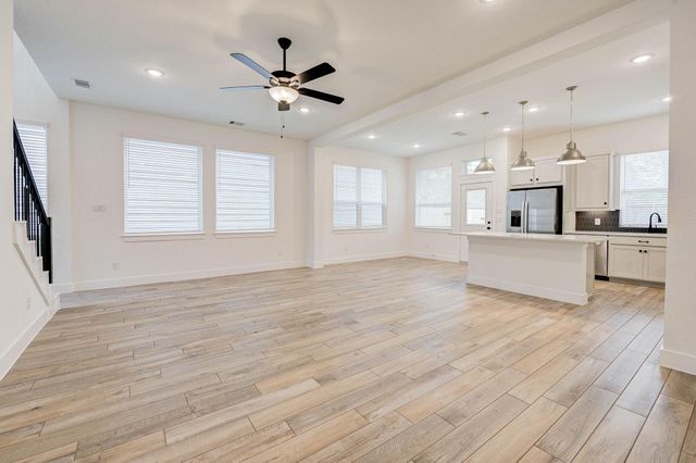 132 Red Cascade Court, Conroe, TX 77318