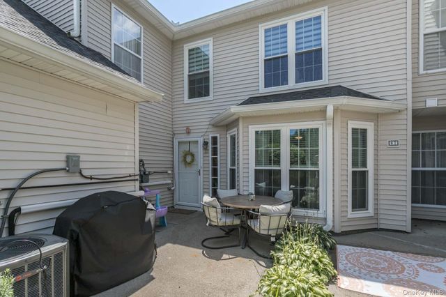 69 Olde Wagon Road, Warwick, NY 10990