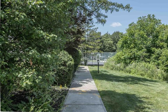 69 Olde Wagon Road, Warwick, NY 10990