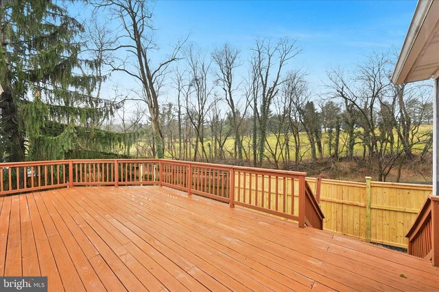 723 FLORENCE CIR, Mechanicsburg, PA 17050