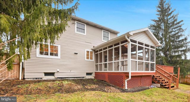 723 FLORENCE CIR, Mechanicsburg, PA 17050