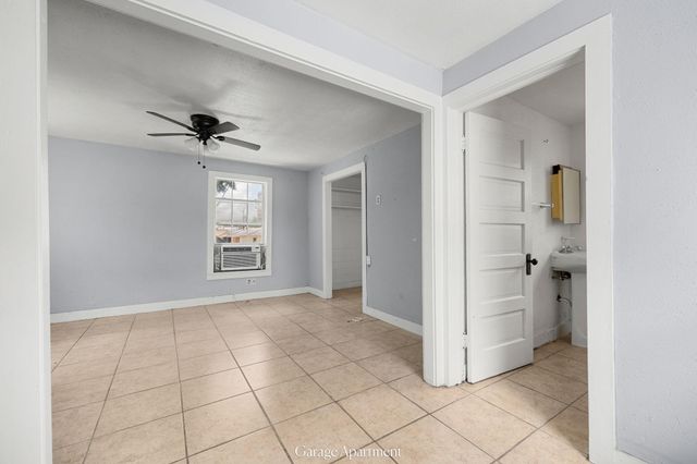 2141 Colquitt Street, Houston, TX 77098