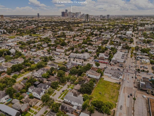 2141 Colquitt Street, Houston, TX 77098
