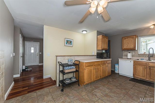 7216 Burgess Drive, Barnhart, MO 63012