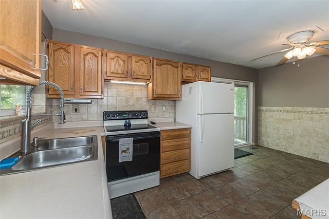 7216 Burgess Drive, Barnhart, MO 63012