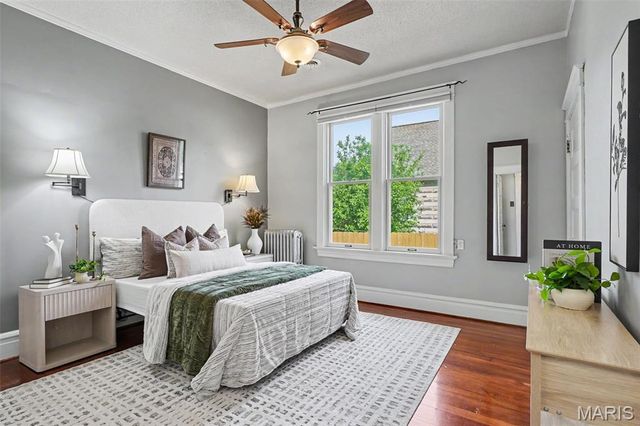 815 Adams Street, St Charles, MO 63301
