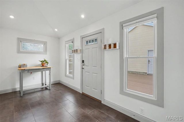 815 Adams Street, St Charles, MO 63301