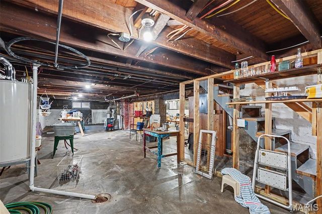 815 Adams Street, St Charles, MO 63301