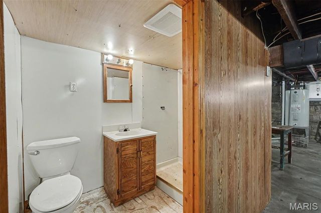 815 Adams Street, St Charles, MO 63301