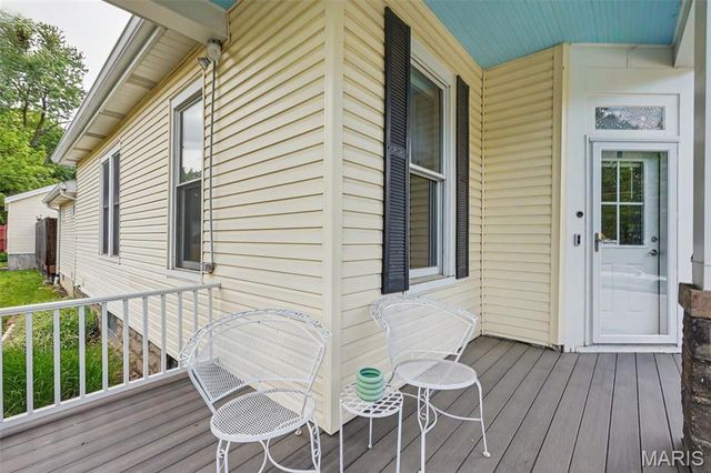 815 Adams Street, St Charles, MO 63301