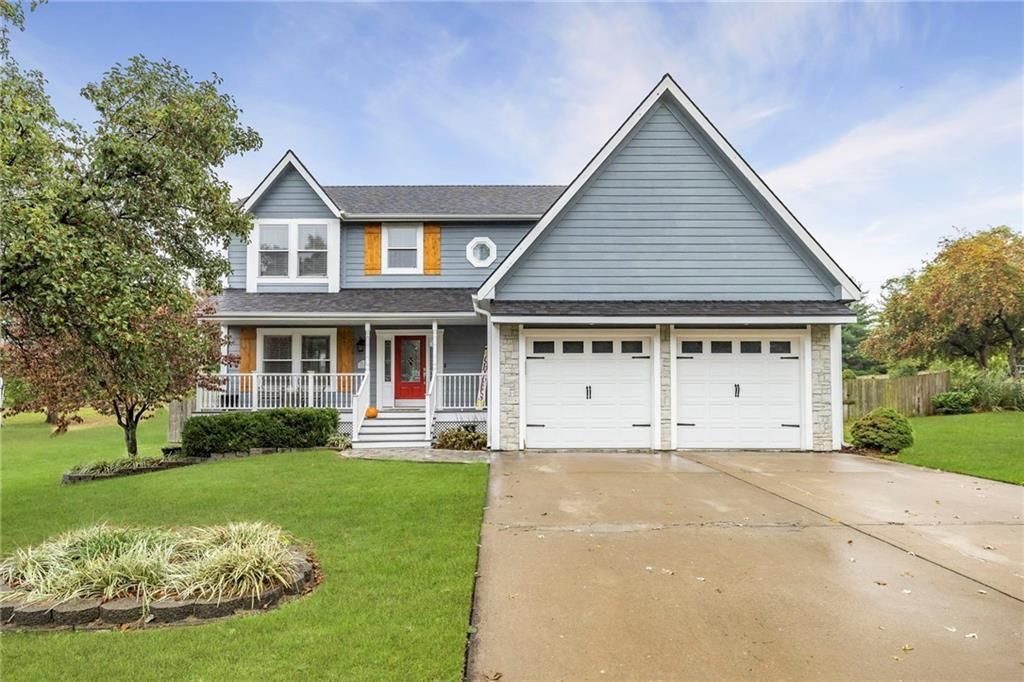 5625 Meadow View Drive, Shawnee, KS 66226