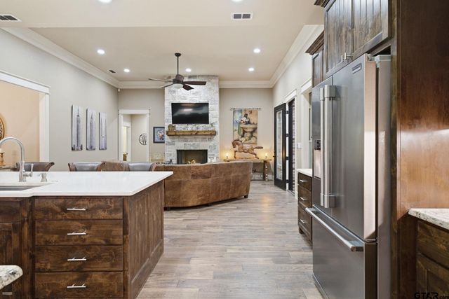 10638 CR 214, Tyler, TX 75707