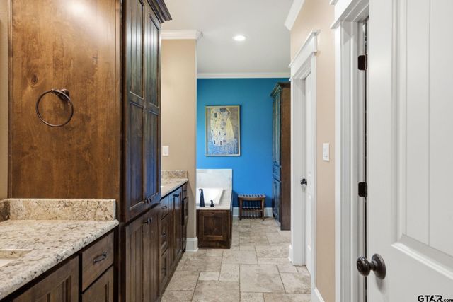 10638 CR 214, Tyler, TX 75707
