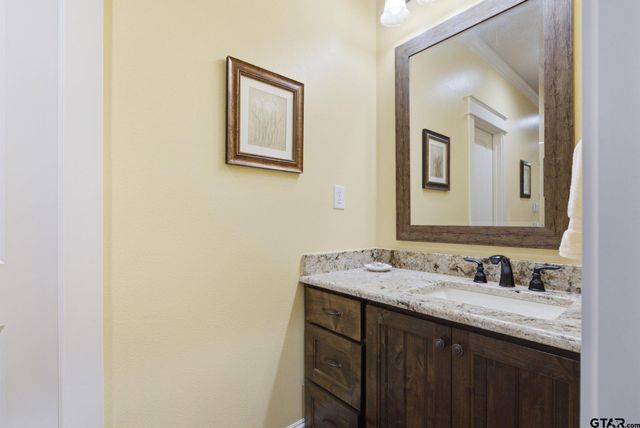 10638 CR 214, Tyler, TX 75707