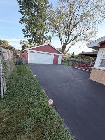 6635 W 87th Street, Oak Lawn, IL 60453