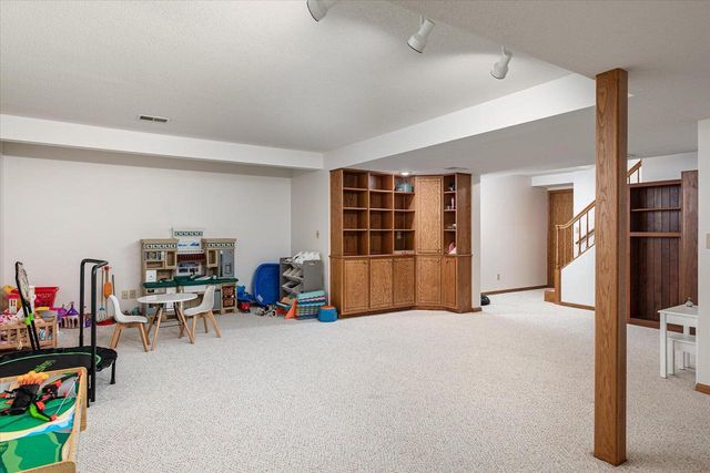 N8570 Holseth ROAD, Holmen, WI 54636
