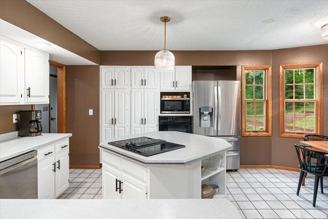 N8570 Holseth ROAD, Holmen, WI 54636