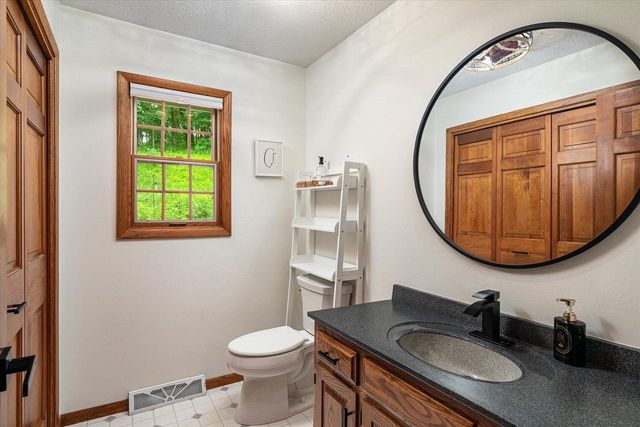 N8570 Holseth ROAD, Holmen, WI 54636