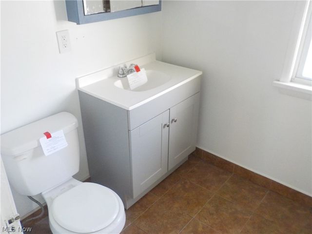 3912 Oak Park Avenue, Cleveland, OH 44109