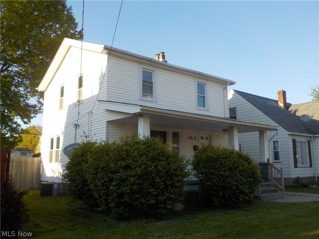 3912 Oak Park Avenue, Cleveland, OH 44109