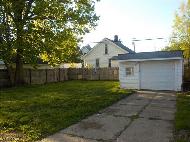 3912 Oak Park Avenue, Cleveland, OH 44109
