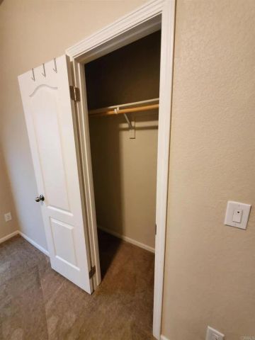 1575 W Valley Parkway 25, Escondido, CA 92025