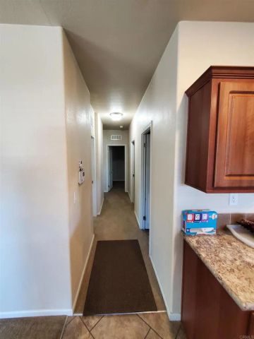 1575 W Valley Parkway 25, Escondido, CA 92025