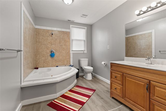 6513 Center Street, Windsor Heights, IA 50324