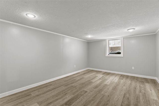 6513 Center Street, Windsor Heights, IA 50324