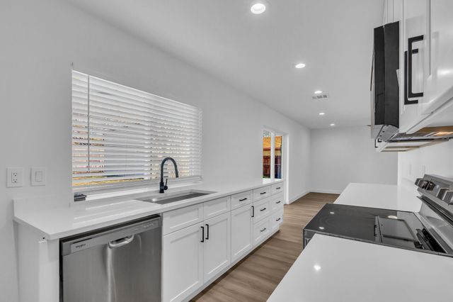 817 Northshore Drive, Garland, TX 75040