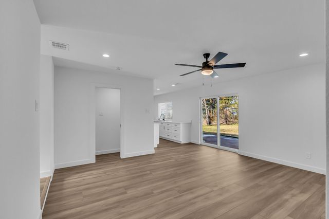 817 Northshore Drive, Garland, TX 75040